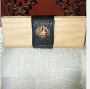 Rattan Seashell Clutch